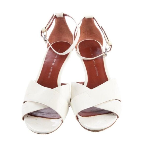 Marc Jacobs Authentic Solid White Patent Leather Low Wedge Sandals 7 - Picture 3 of 8